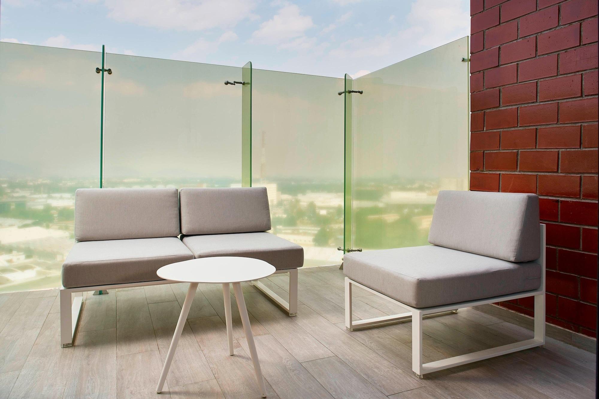 Courtyard By Marriott Mexico City Toreo Extérieur photo
