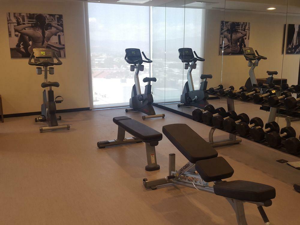 Courtyard By Marriott Mexico City Toreo Extérieur photo